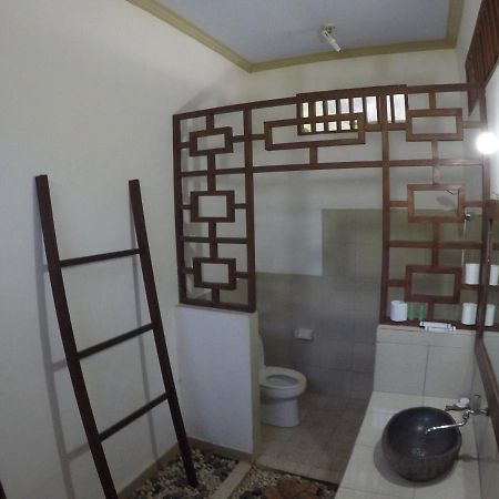 Gili Smile Bungalow Джили Трауанган Екстериор снимка