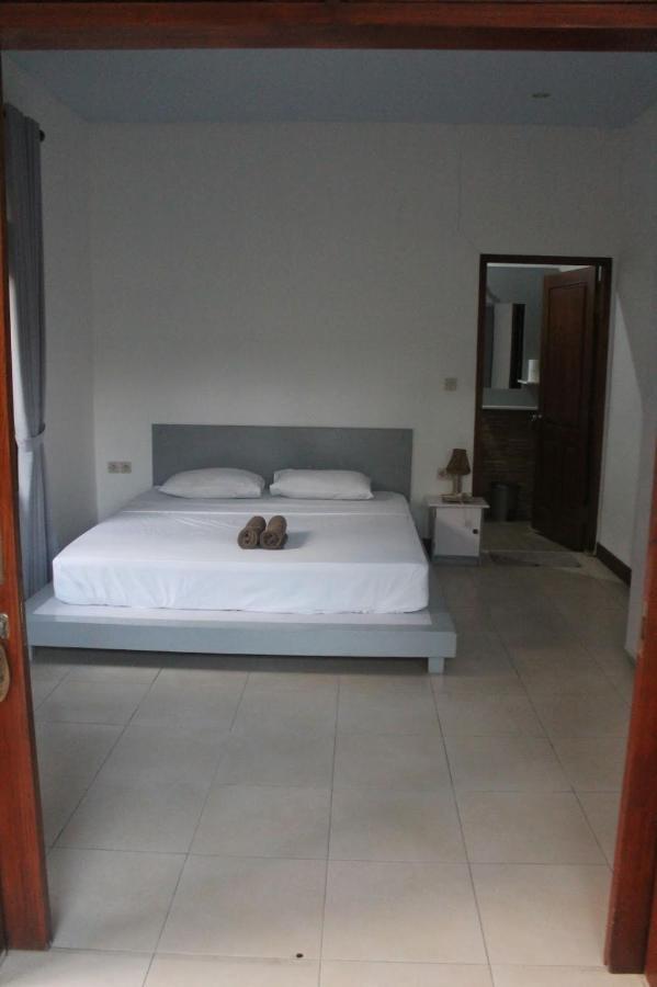 Gili Smile Bungalow Джили Трауанган Екстериор снимка