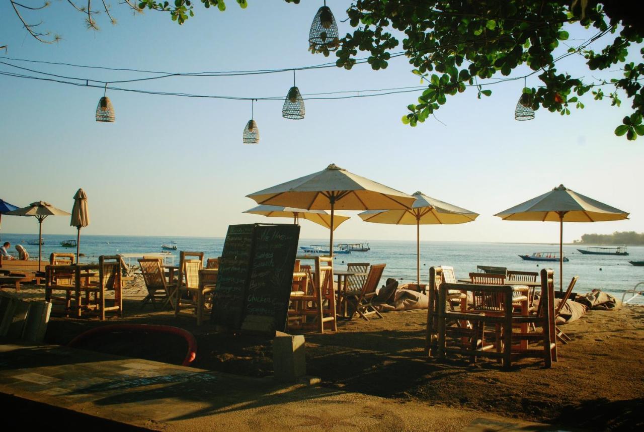 Gili Smile Bungalow Джили Трауанган Екстериор снимка
