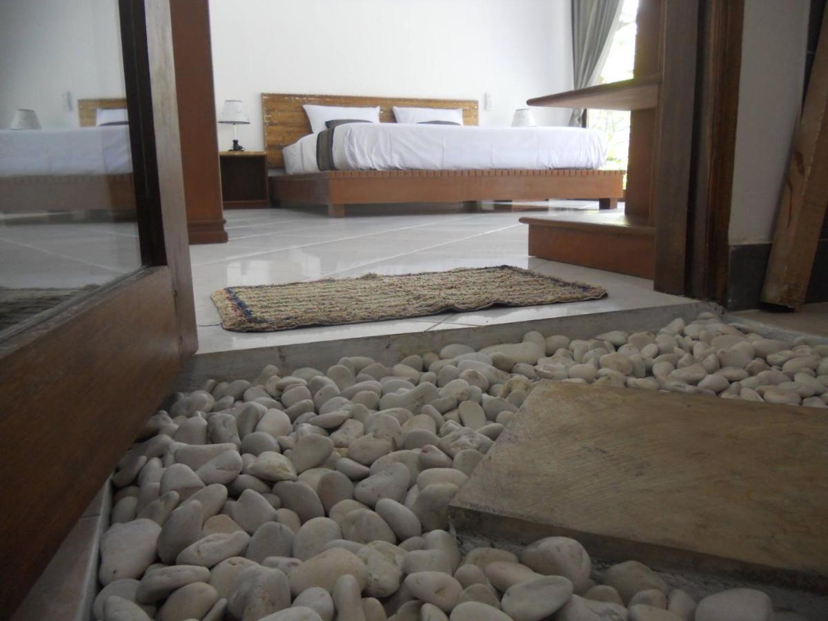 Gili Smile Bungalow Джили Трауанган Екстериор снимка