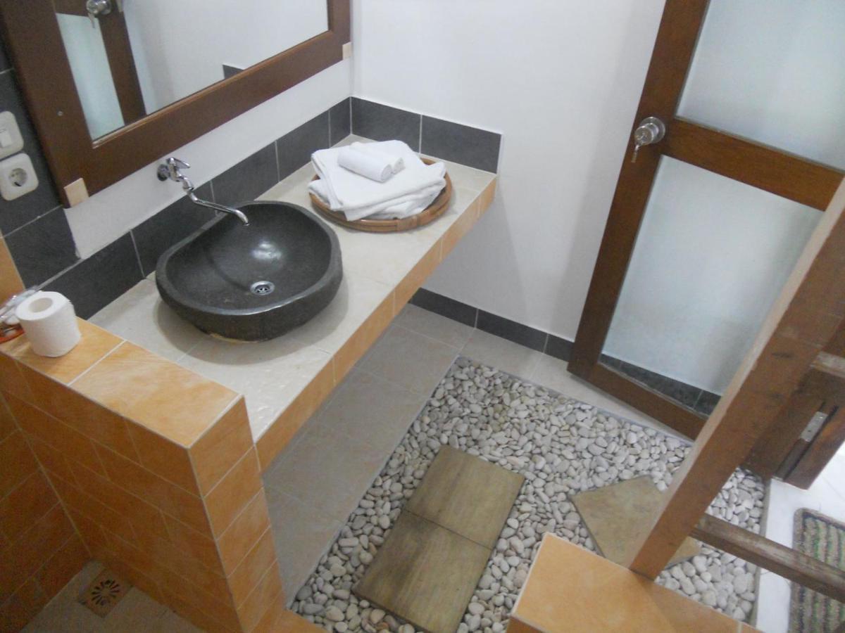 Gili Smile Bungalow Джили Трауанган Екстериор снимка