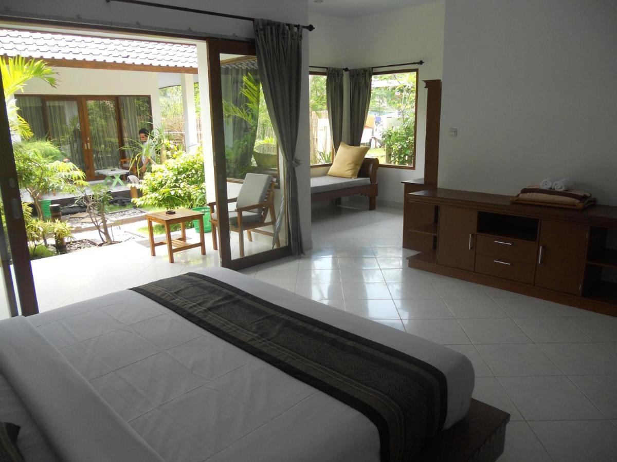 Gili Smile Bungalow Джили Трауанган Екстериор снимка